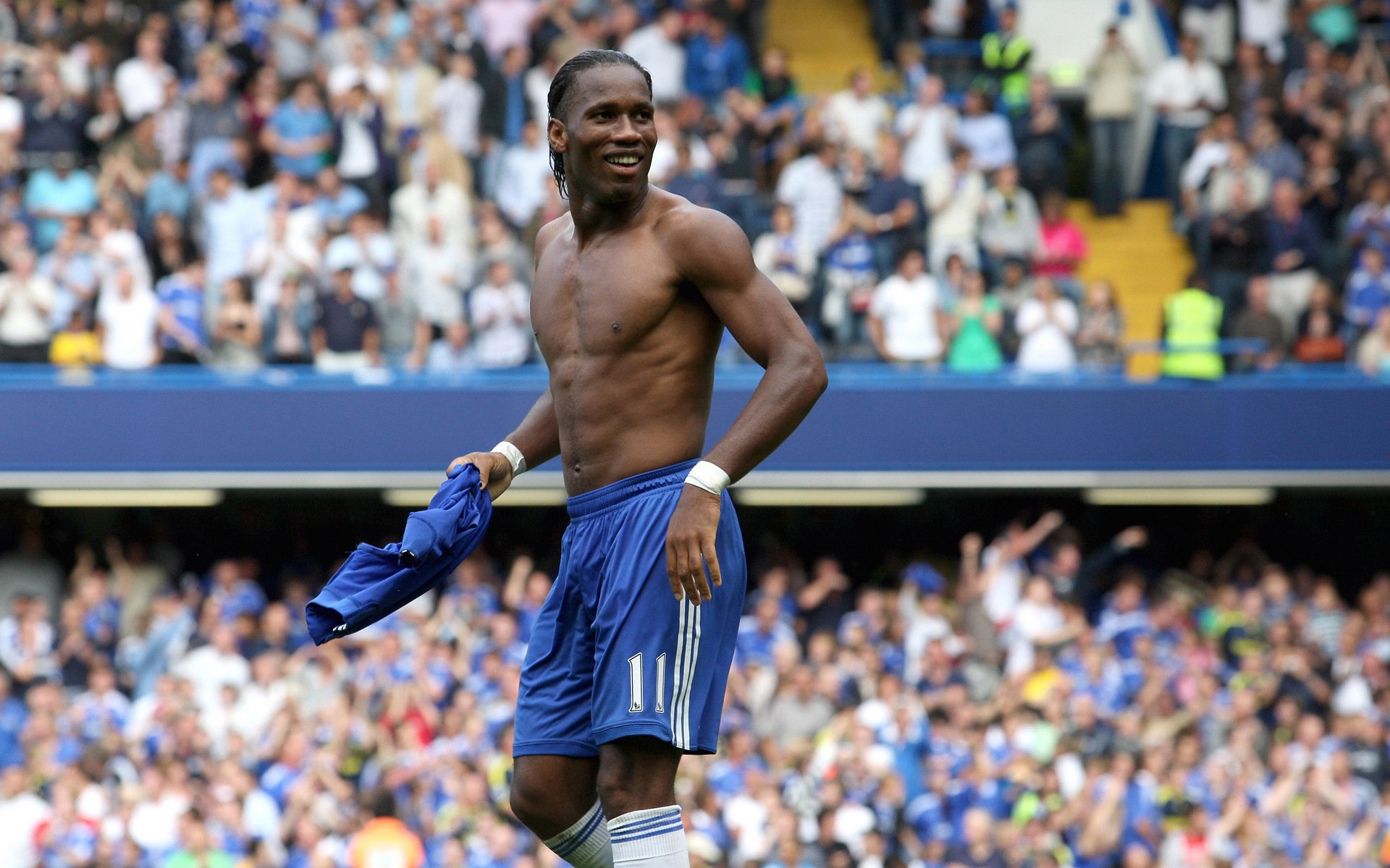 “荒原之王！——沙丘和泥泞中的极速争霸战”，荒原沙漠