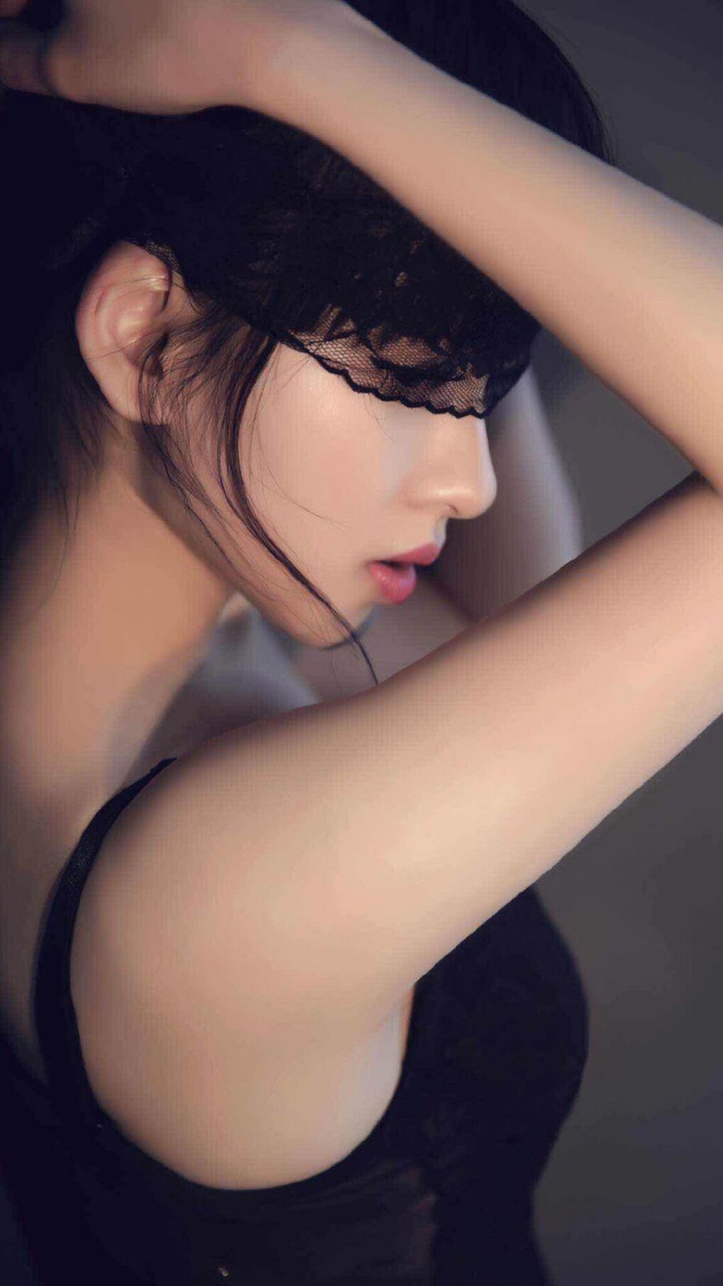 “荒野追击:沙漠与山地的热血追逐”,荒漠追杀中的罪名是