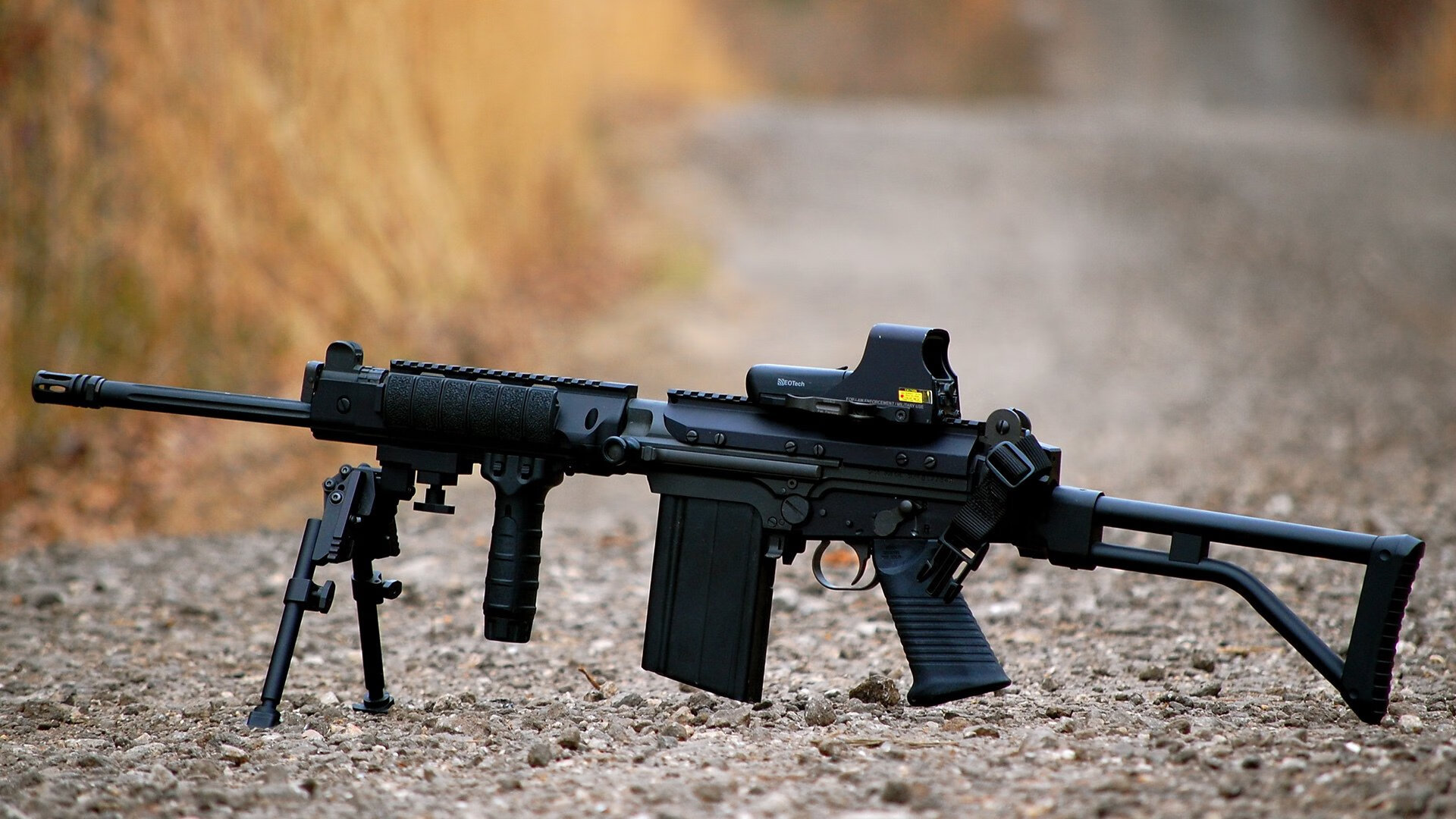 巴萨中场协作紧密，团队配合默契，巴萨有名的中场